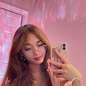 Meet your Posher, Tina